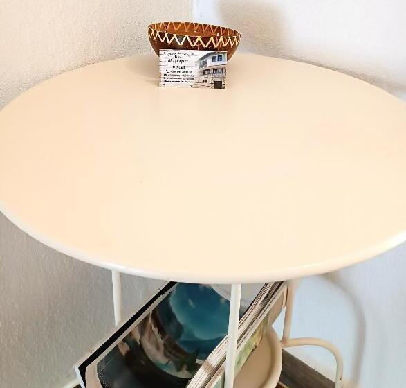 펜션 Guesthouse White Margarit