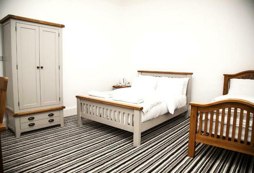 پانسیون Maze Serviced Apartment