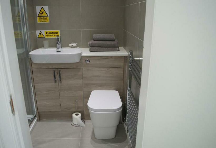 پانسیون Maze Serviced Apartment