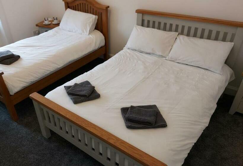 پانسیون Maze Serviced Apartment