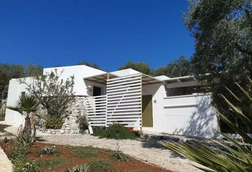 پانسیون Syconium Trullo And Lamia Gea Charme And History