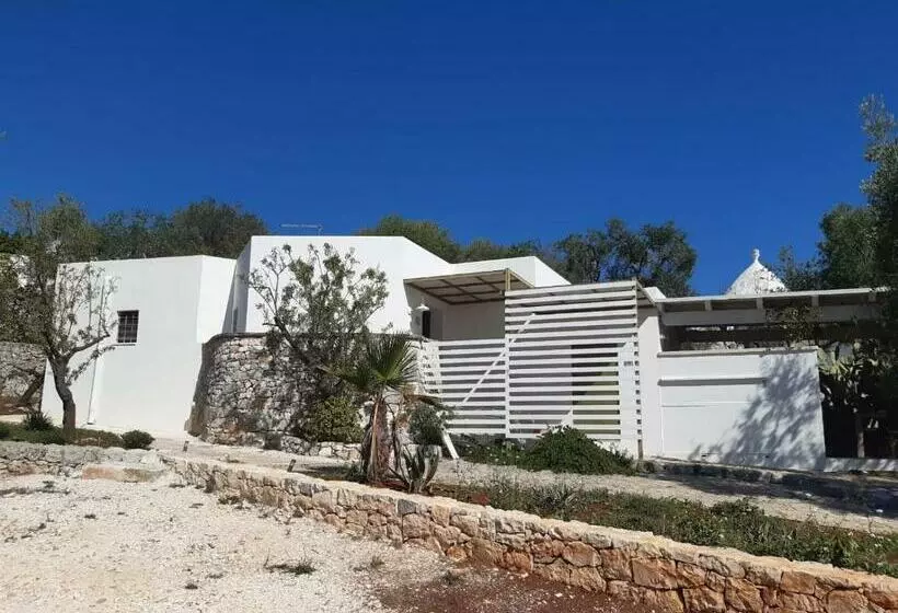 پانسیون Syconium Trullo And Lamia Gea Charme And History