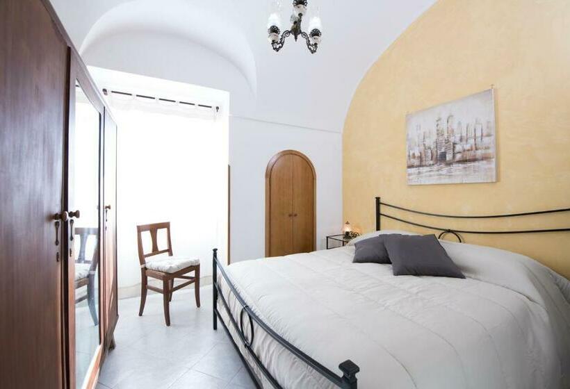 Bed and Breakfast M.a.m.a Home