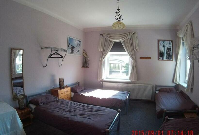 Bed and Breakfast Mikulas Guest House