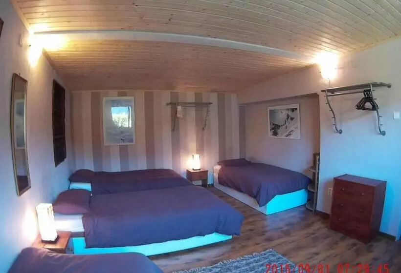 Aamiaismajoitus (B&B) Mikulas Guest House