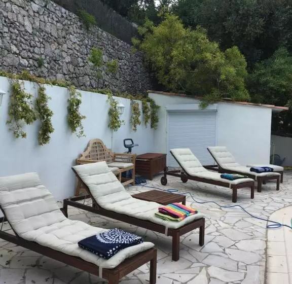 تختخواب و صبحانه Monte Carlo View And Spa