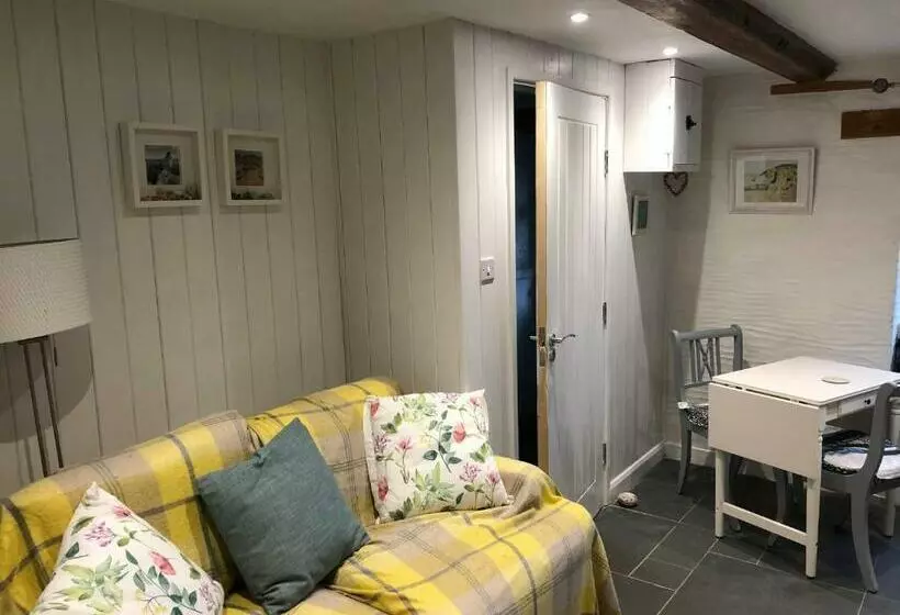 ベッドアンドブレックファースト Priory Cottage Bodmin