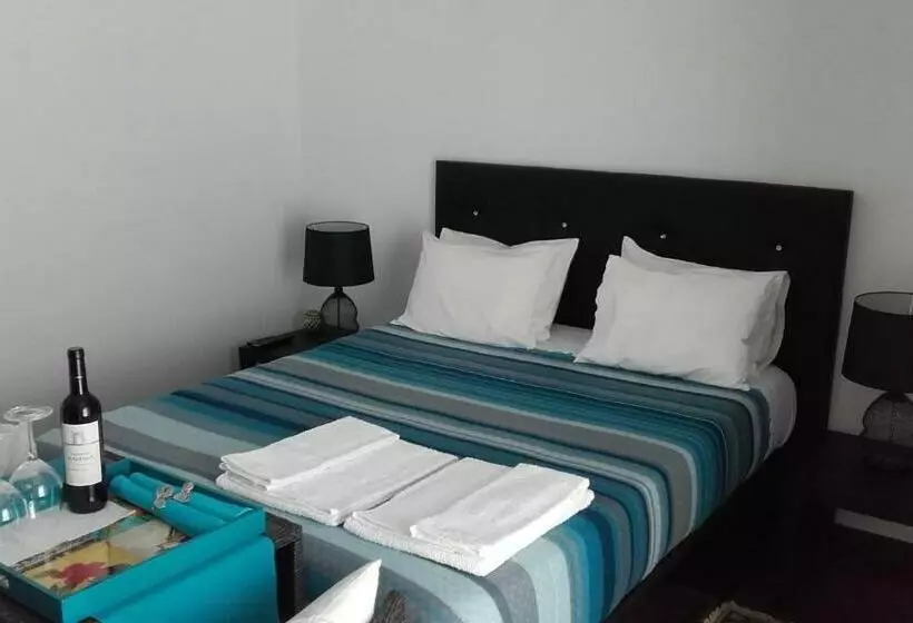 تختخواب و صبحانه Tavira Independent Suite With Pool At Casa Reflexos