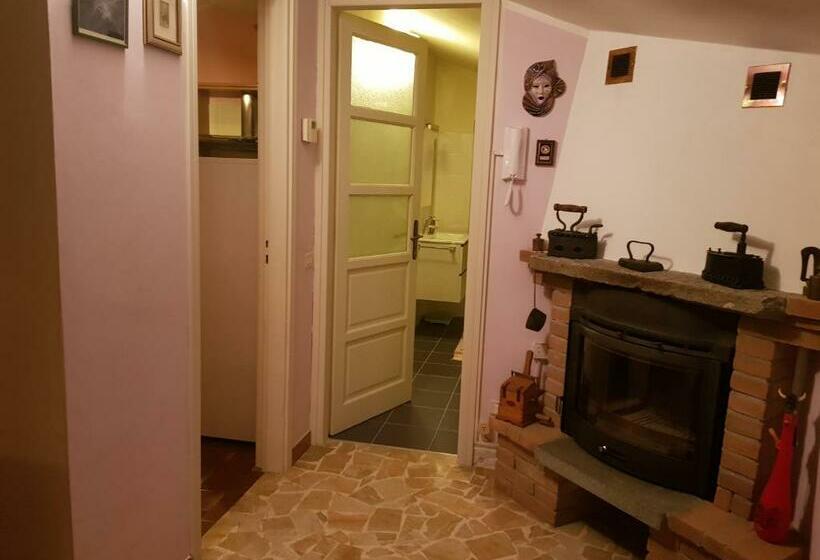 تختخواب و صبحانه Una Volta Anticamente