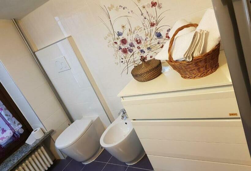 تختخواب و صبحانه Una Volta Anticamente