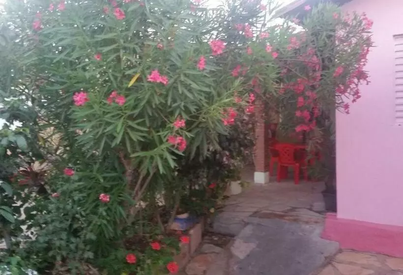 ペンション Suítes Dona Ilda