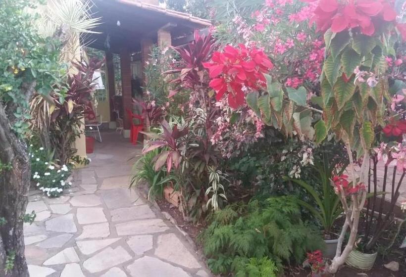 پانسیون Suítes Dona Ilda