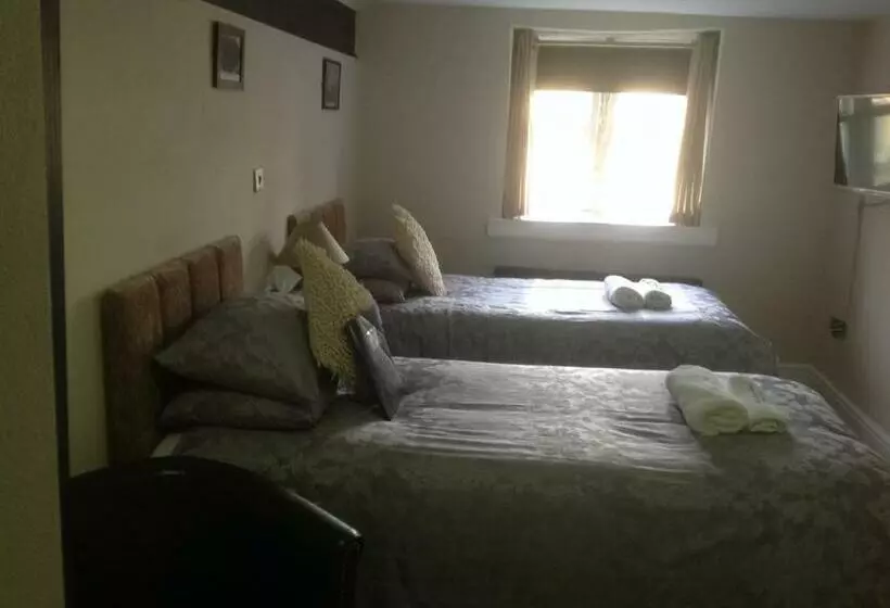 ペンション The Guest House Worsthorne