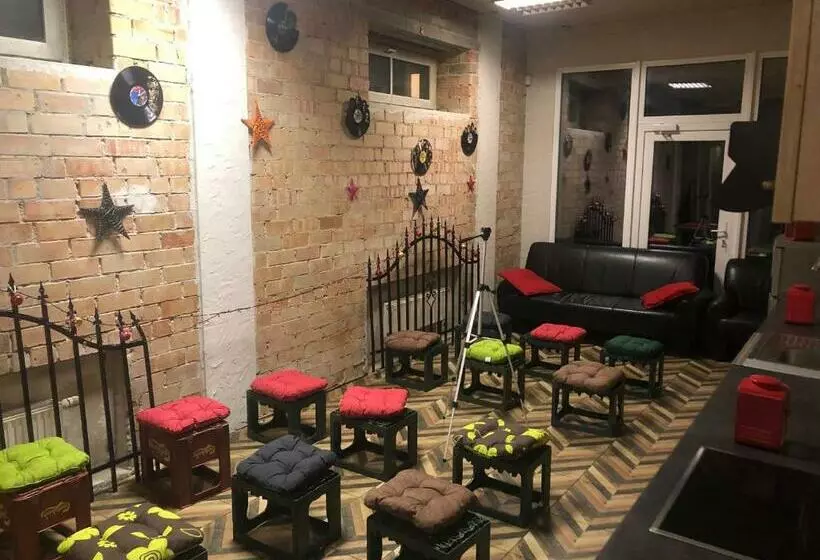 Rock N Hostel
