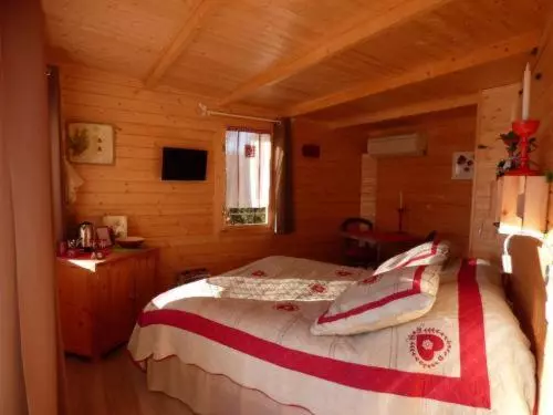 Aamiaismajoitus (B&B) Cabane Des K Hauts Pins