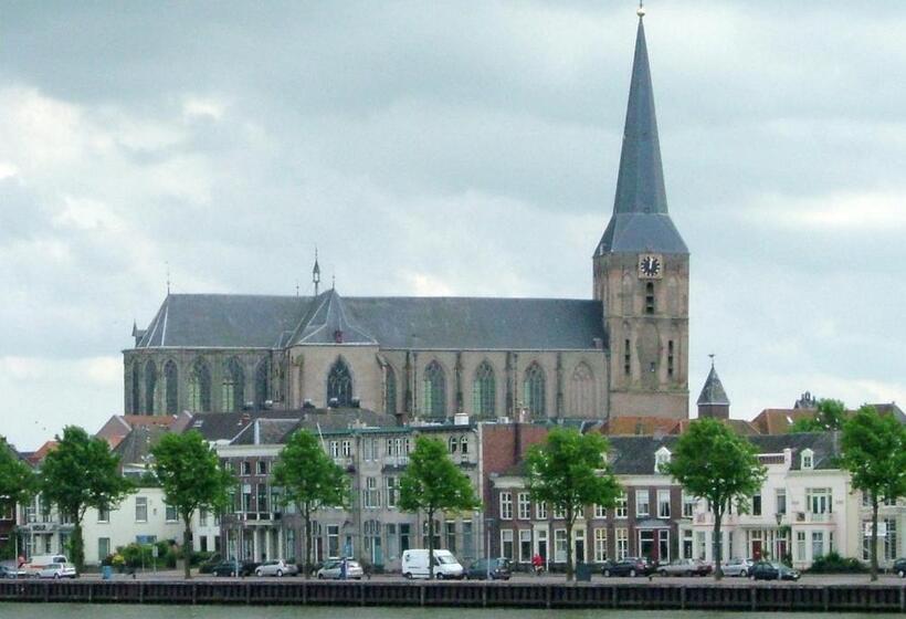 مبيت وإفطار De Zevenster Gevestigd Aan De Winkelstraat