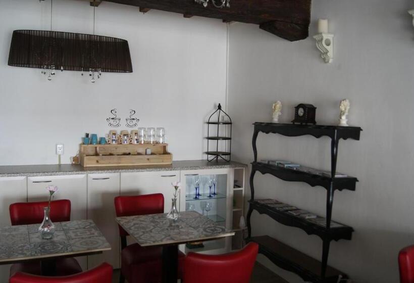 مبيت وإفطار De Zevenster Gevestigd Aan De Winkelstraat