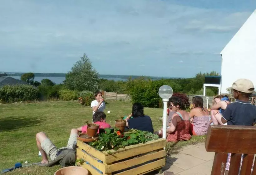 Aamiaismajoitus (B&B) Gite Des Confitures à Lanvéoc Crozon