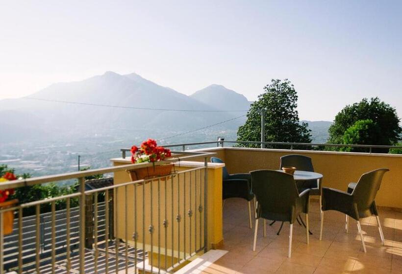 تختخواب و صبحانه Villa Amalia