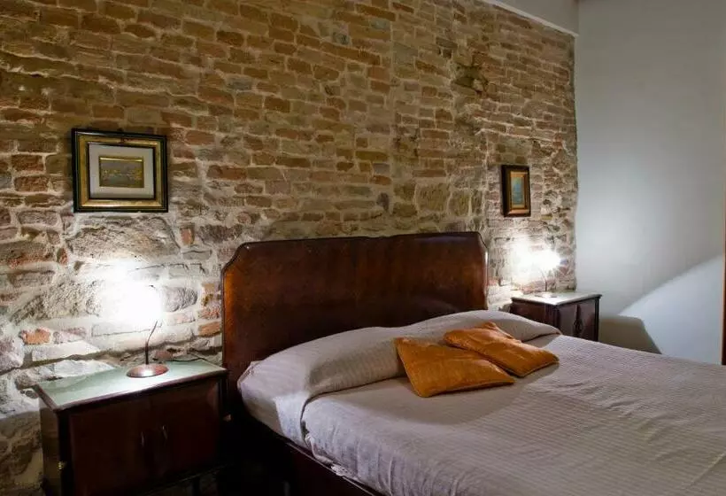 تختخواب و صبحانه Villa Perenich