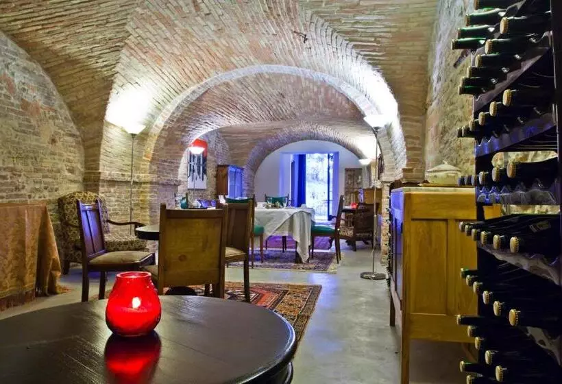 تختخواب و صبحانه Villa Perenich