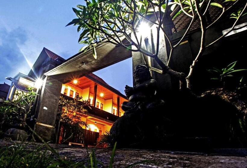 پانسیون Arsuma Guest House