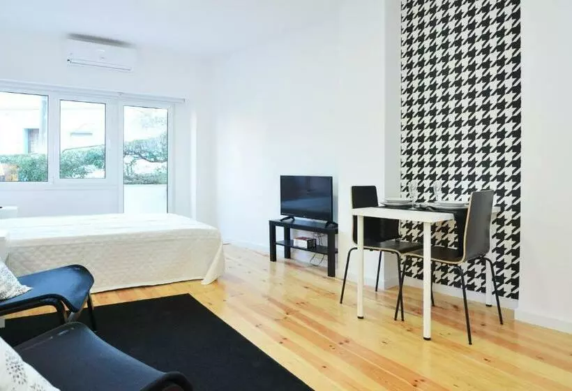 پانسیون Real Home