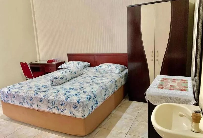 Majatalo Sola Gracia Guest House & Kost