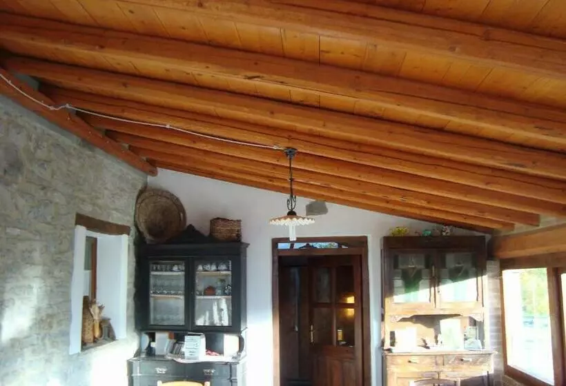 ベッドアンドブレックファースト Prati Dei Campassi