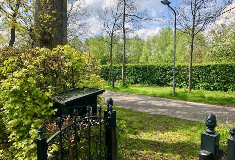 Bed and Breakfast The Pool House