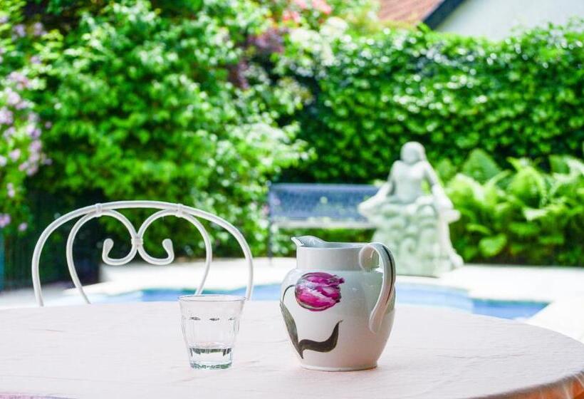 Bed and Breakfast The Pool House