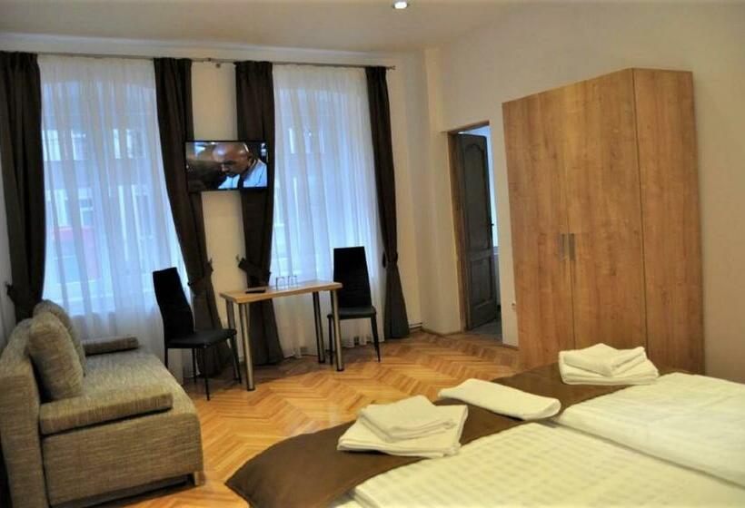 پانسیون 4rooms Central Sibiu