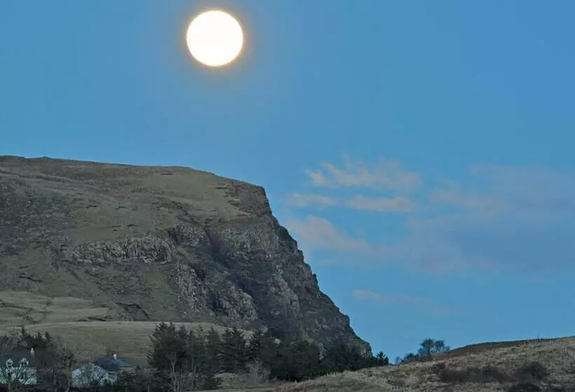 Air Leth Bed & Breakfast