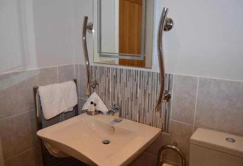 Air Leth Bed & Breakfast