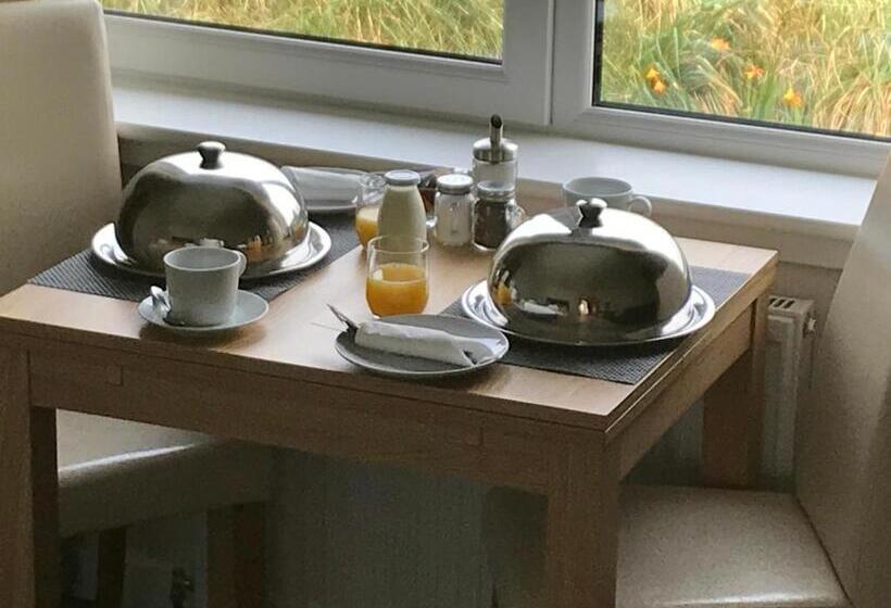 Air Leth Bed & Breakfast