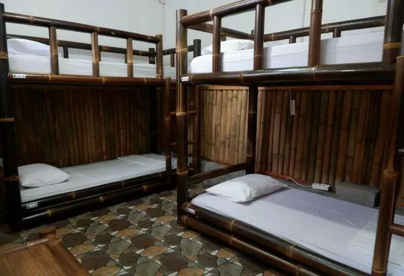 هاستل Backpacker Kawah Ijen