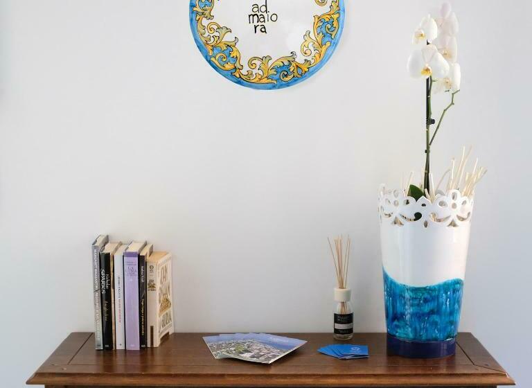 تختخواب و صبحانه Ad Maiora