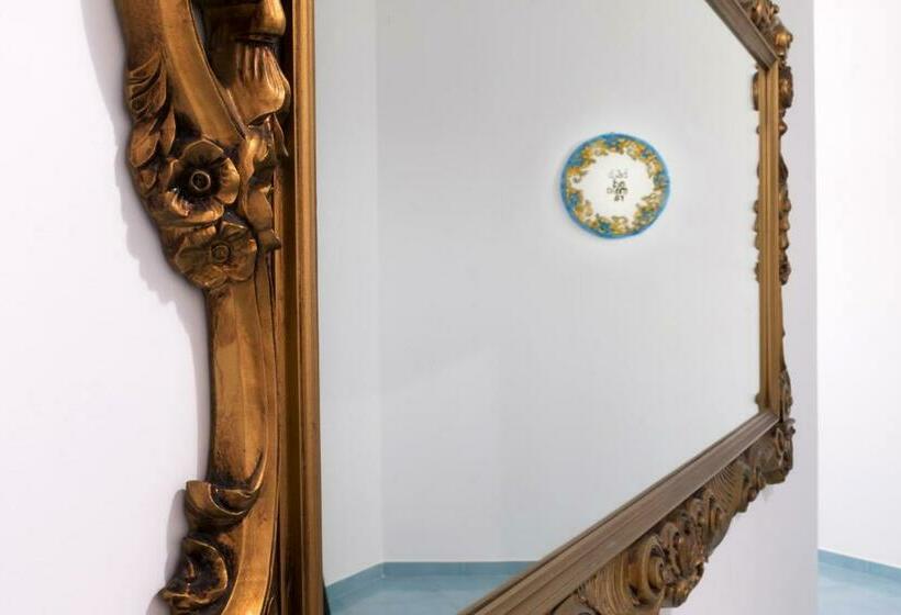 تختخواب و صبحانه Ad Maiora