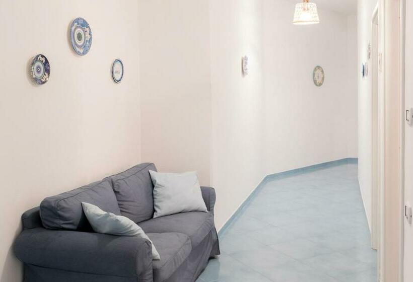 تختخواب و صبحانه Ad Maiora