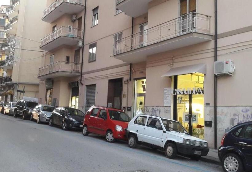 تختخواب و صبحانه Ad Maiora