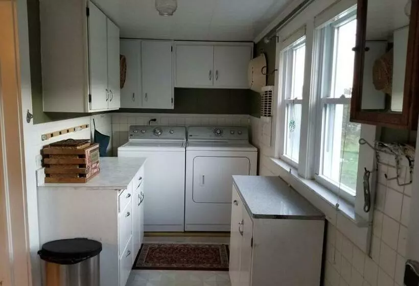 ベッドアンドブレックファースト Awesome Flat Top Farmhouse