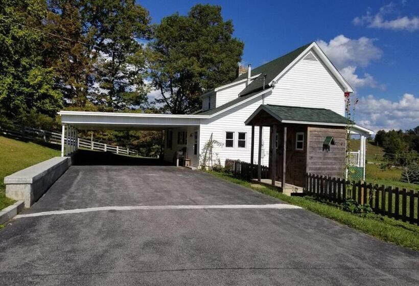 צימר Awesome Flat Top Farmhouse