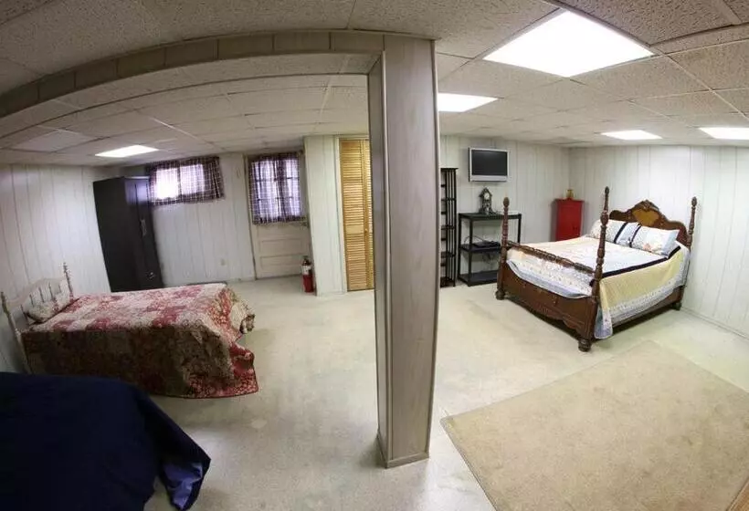 ベッドアンドブレックファースト Awesome Flat Top Farmhouse