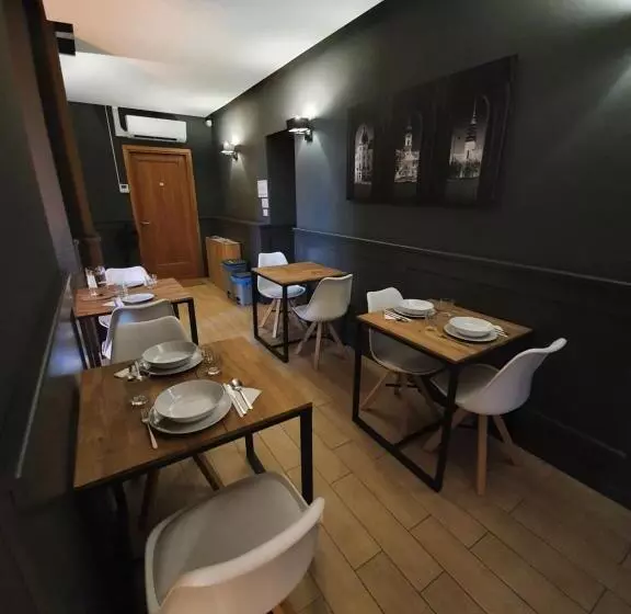 Aamiaismajoitus (B&B) Deák Panzió