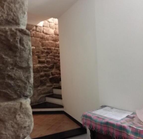 بنسيون La Ginestra