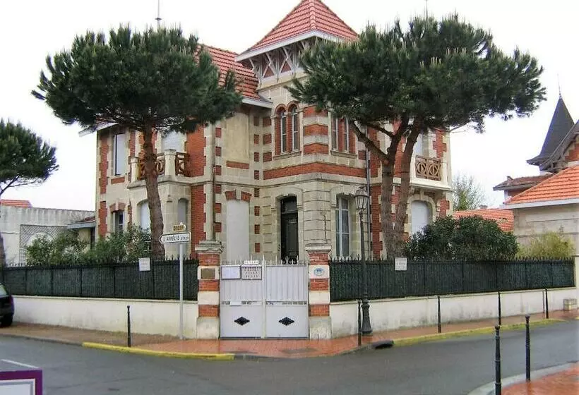 ペンション Villa Le Cid