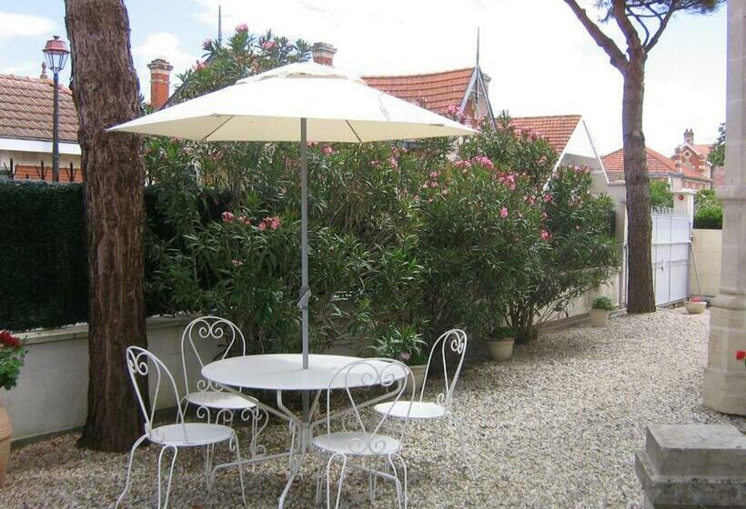 Пансион Villa Le Cid