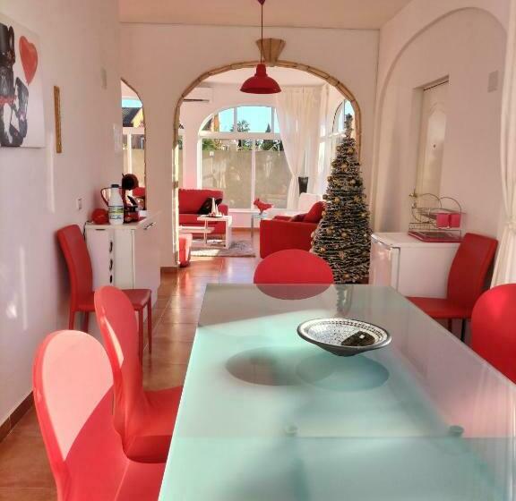 B&b Chambres D Hôtes Villa Salvador Dali