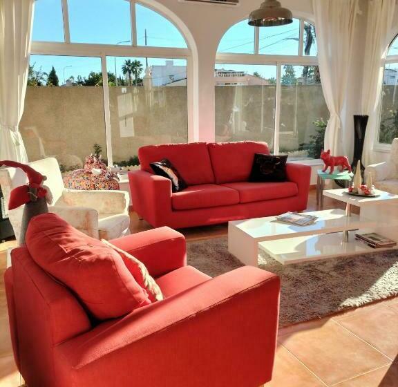 B&b Chambres D Hôtes Villa Salvador Dali