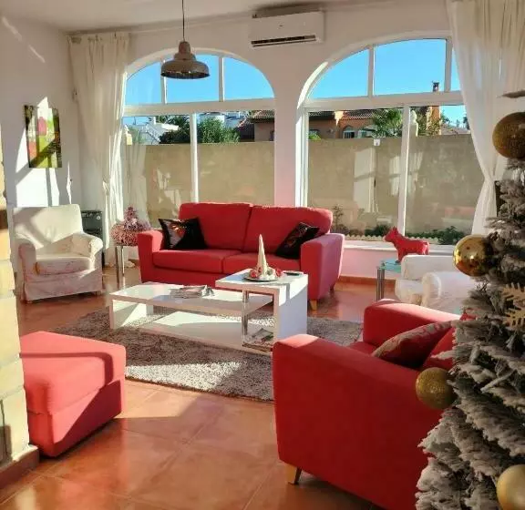 B&b Chambres D Hôtes Villa Salvador Dali
